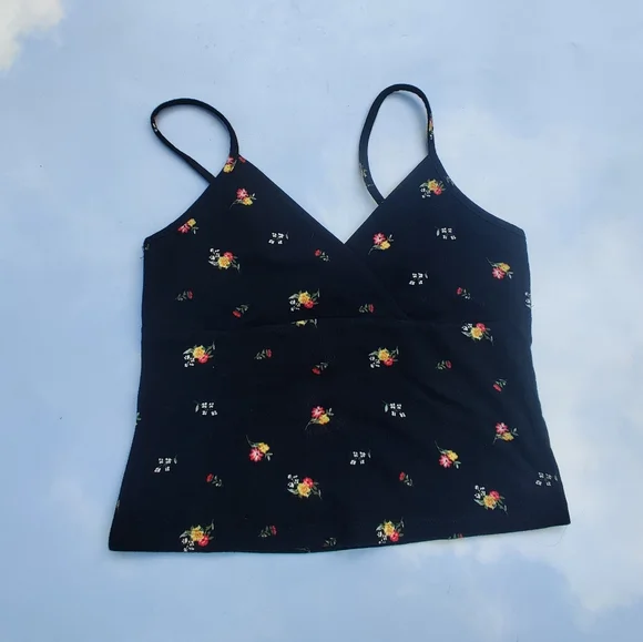 Black Floral Print Tank Top - Picture 3 of 4